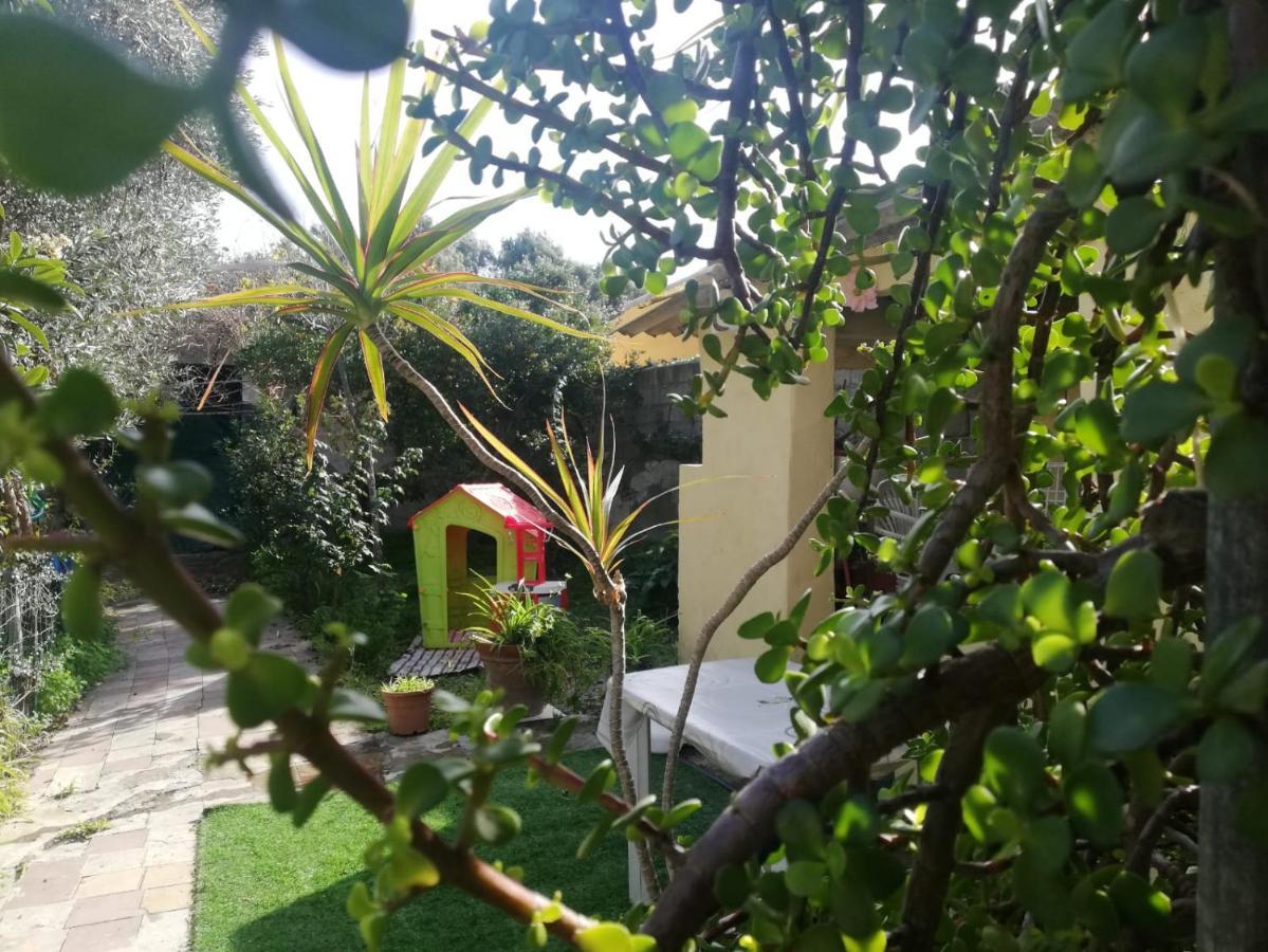 Sa Domu Antiga Vila Solarussa Exterior foto