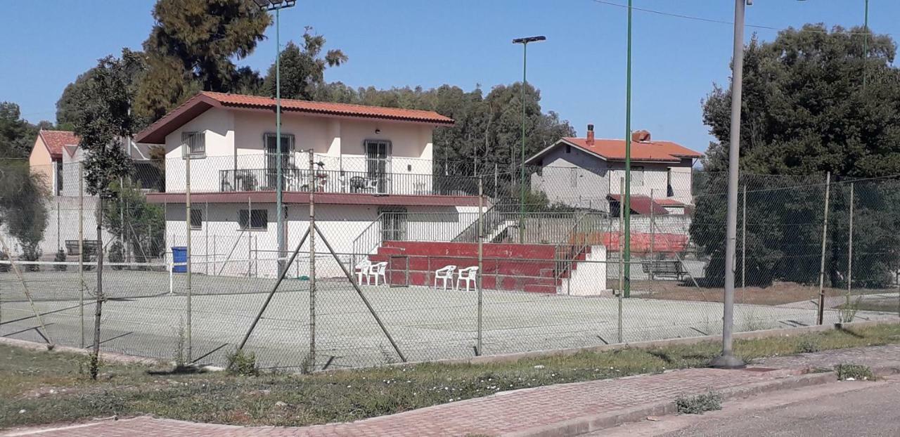 Sa Domu Antiga Vila Solarussa Exterior foto